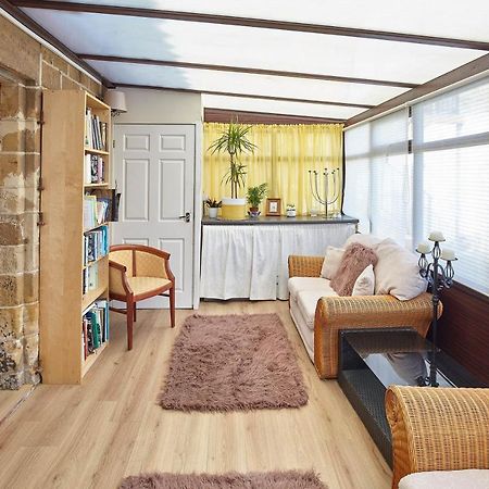 Host & Stay - The Arches Cottage Brotton Exterior foto