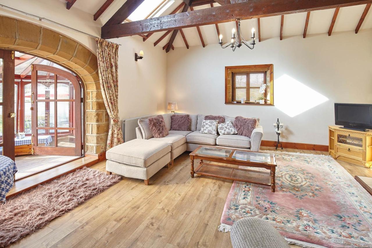 Host & Stay - The Arches Cottage Brotton Exterior foto